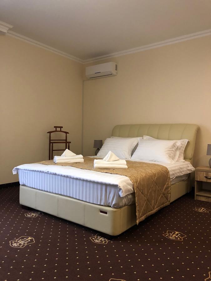 Hotel Boutique Tovmed Vinnytsia Exterior foto