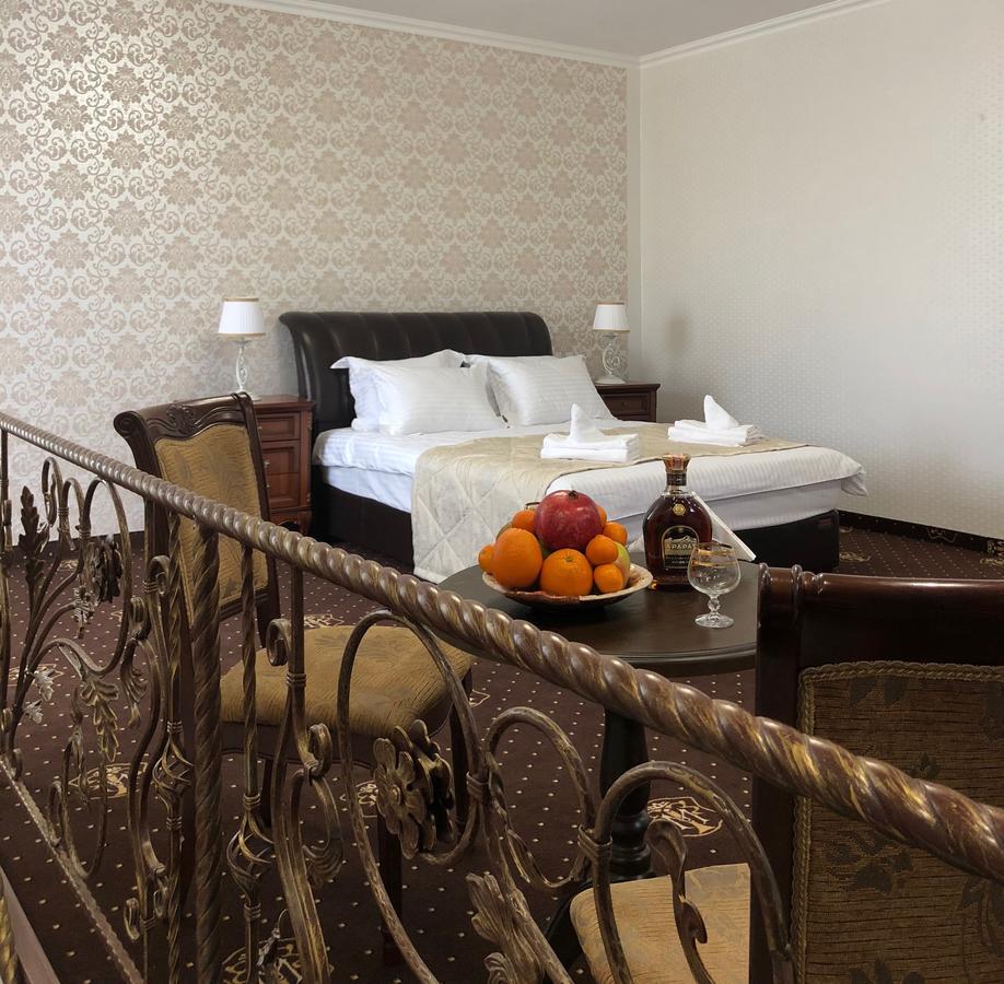 Hotel Boutique Tovmed Vinnytsia Exterior foto